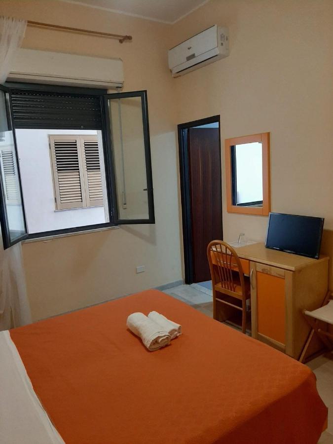 Hotel South Paradise Palmi Buitenkant foto